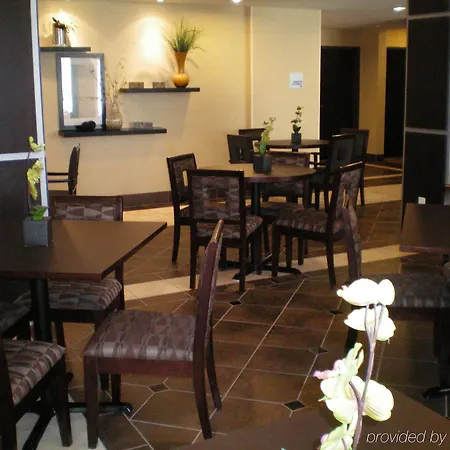 Holiday Inn Express Hotel & Suites Beaumont Northwest By Ihg 